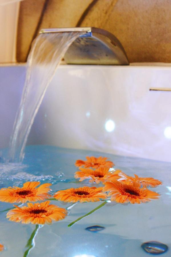 Vanadis, Suites D'Exceptions & Spa - Le Balneo Pacy-sur-Eure Екстер'єр фото